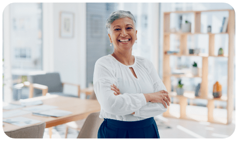 matured lady smiling with folded arms